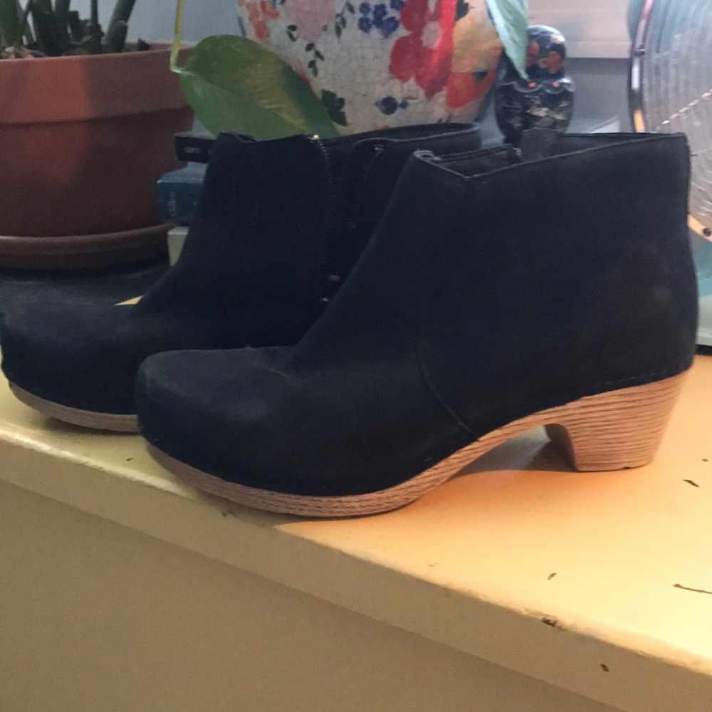 Dansko Black suede boot